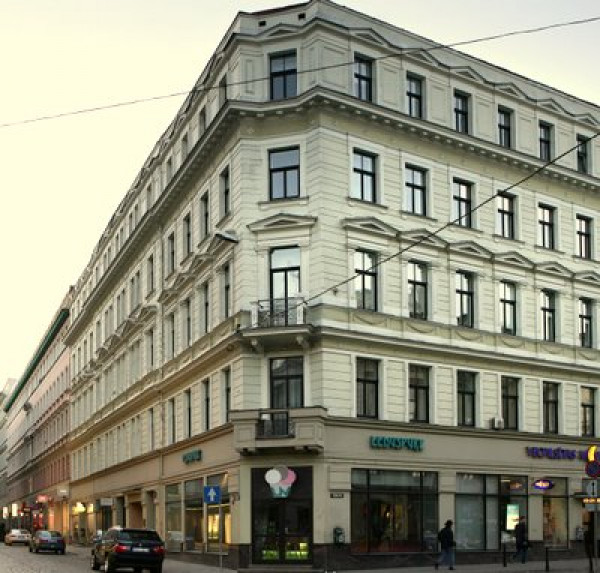 Eka Vaļņu ielā 28, rīga